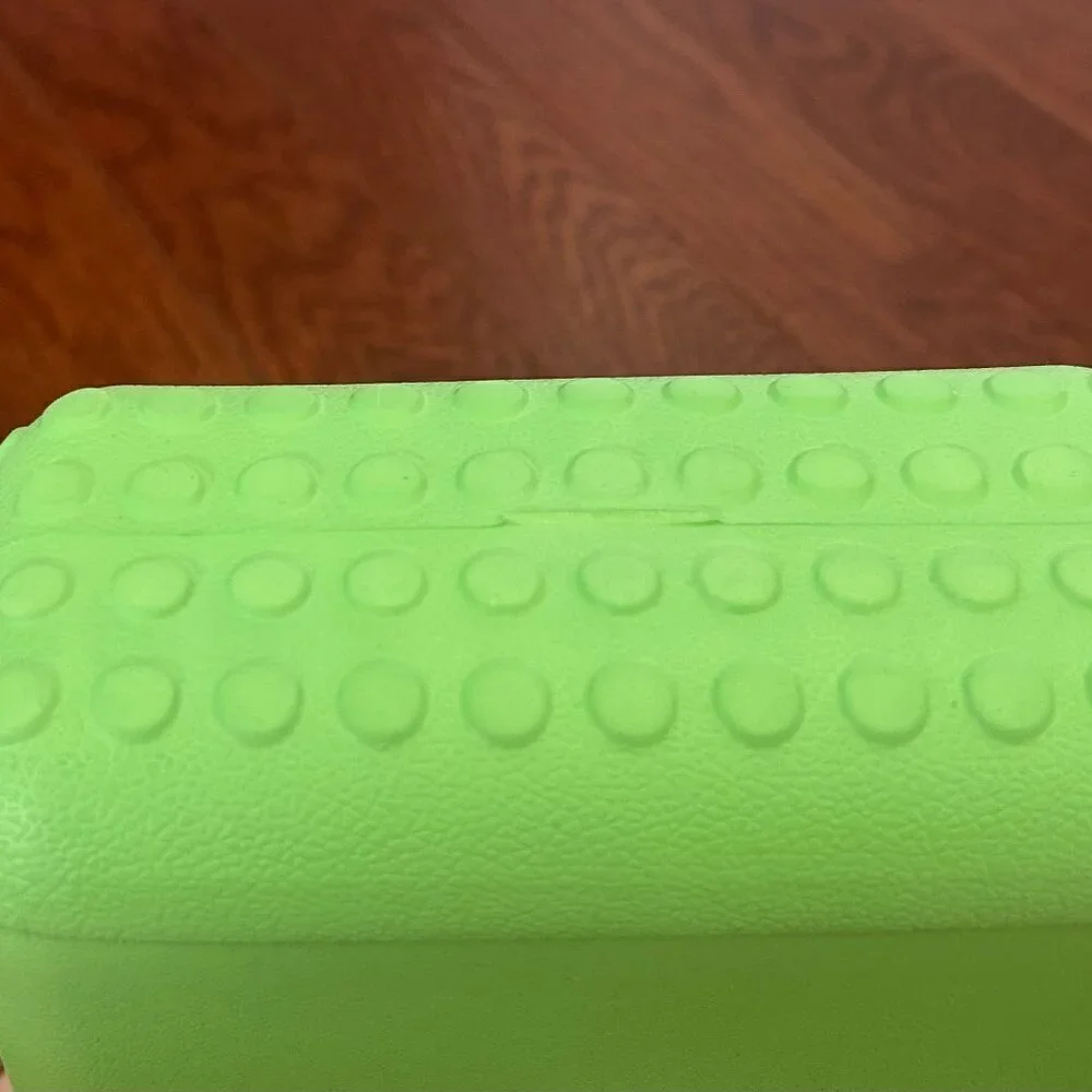 Green Mini Rubber Tote w Removeable "C" EUC - Picture 4 of 4